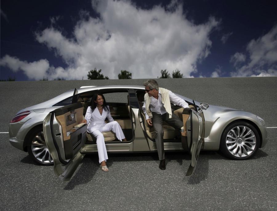  Mercedes-Benz F700 Concept 2007 года  (фото 10 из 41)